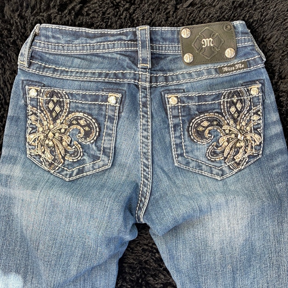 Like new condition girls miss me 14 boot cut jeans